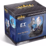 The Noble Collection E.T. Elliott and E.T. Toyllectible Treasures Diorama